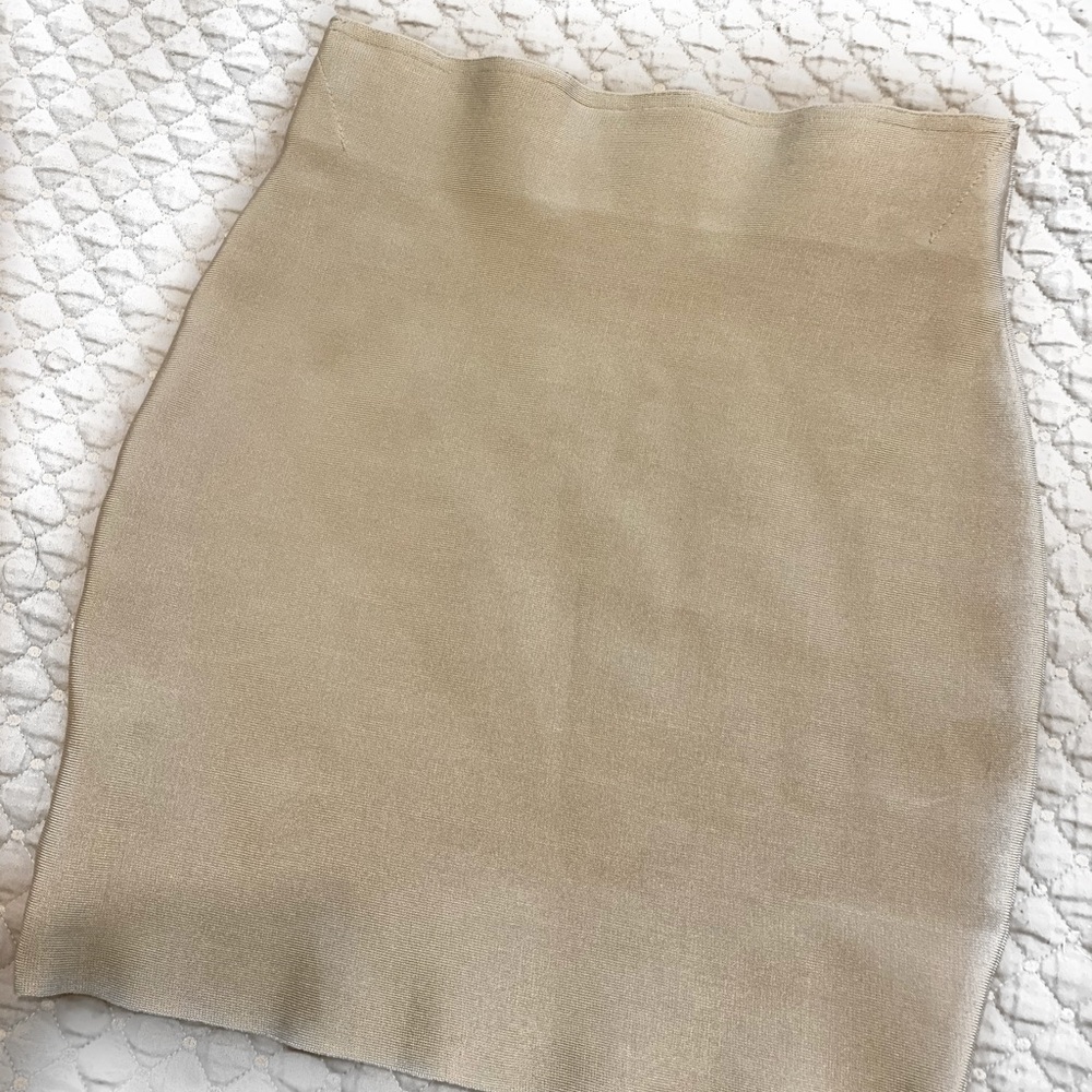 Wow Couture champagne mini bandage skirt ✨💕